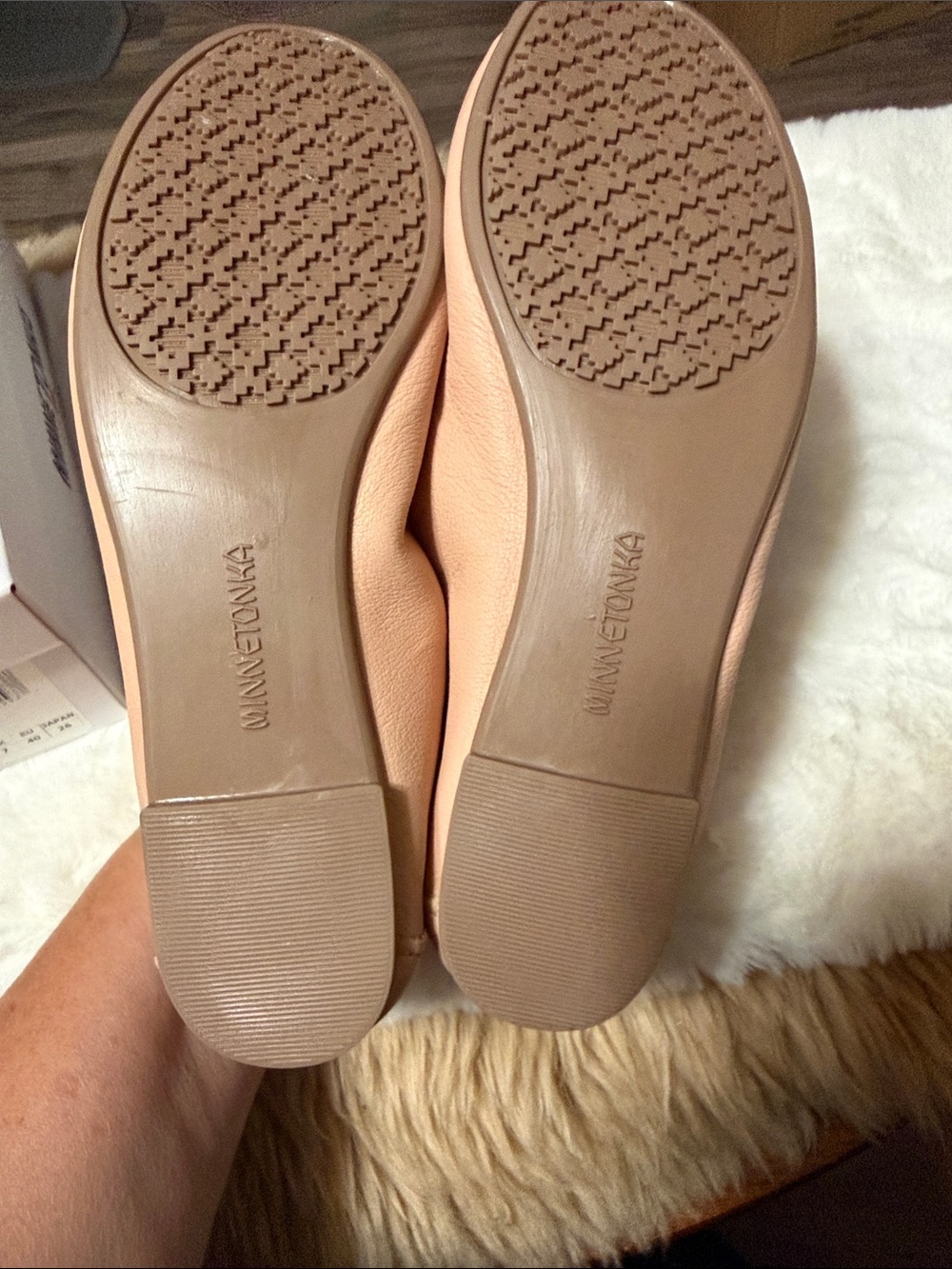 Minnetonka Women's Ballet Flats in Blush - Picture 4 of 6